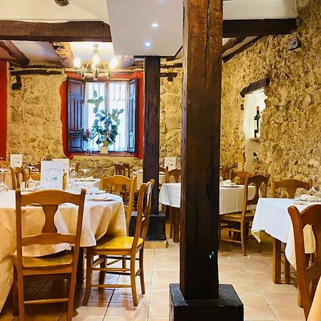 Hotel Restaurante Agapio De Tresnino Quintanilla de Onesimo Luaran gambar