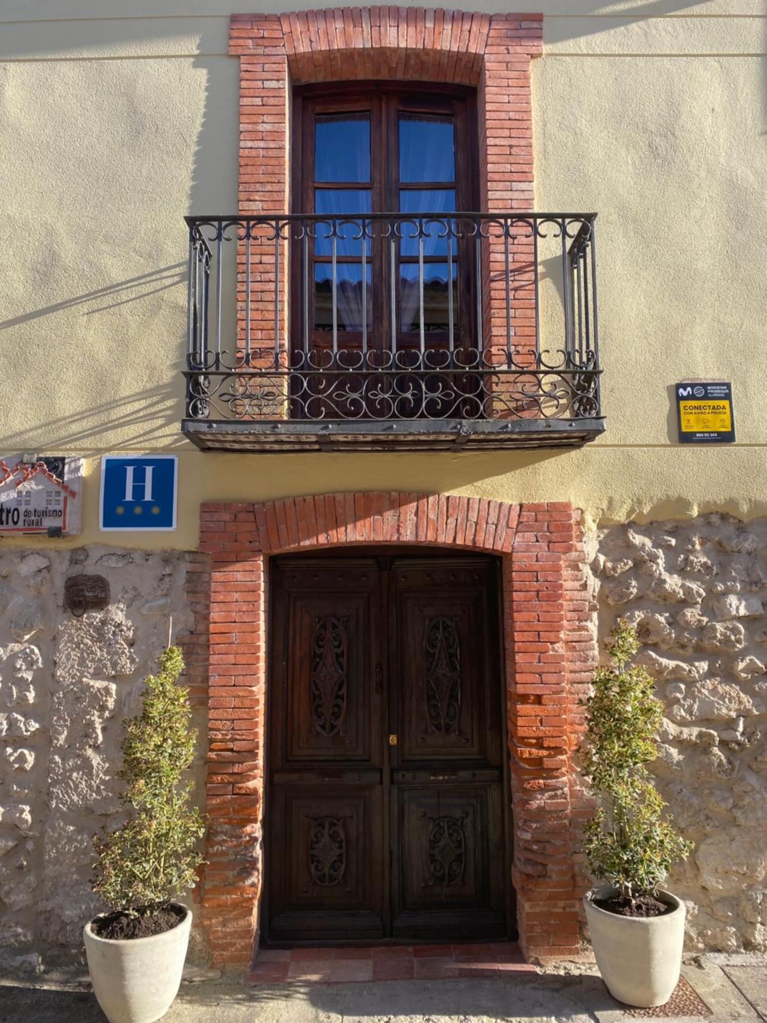 Hotel Restaurante Agapio De Tresnino Quintanilla de Onesimo Luaran gambar