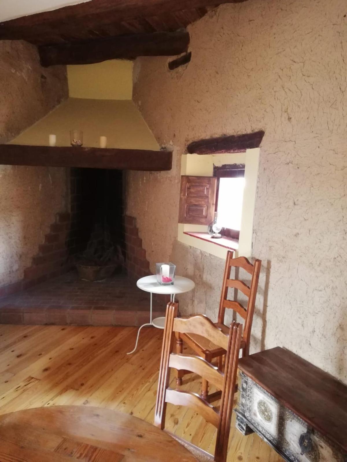 Hotel Restaurante Agapio De Tresnino Quintanilla de Onesimo Luaran gambar