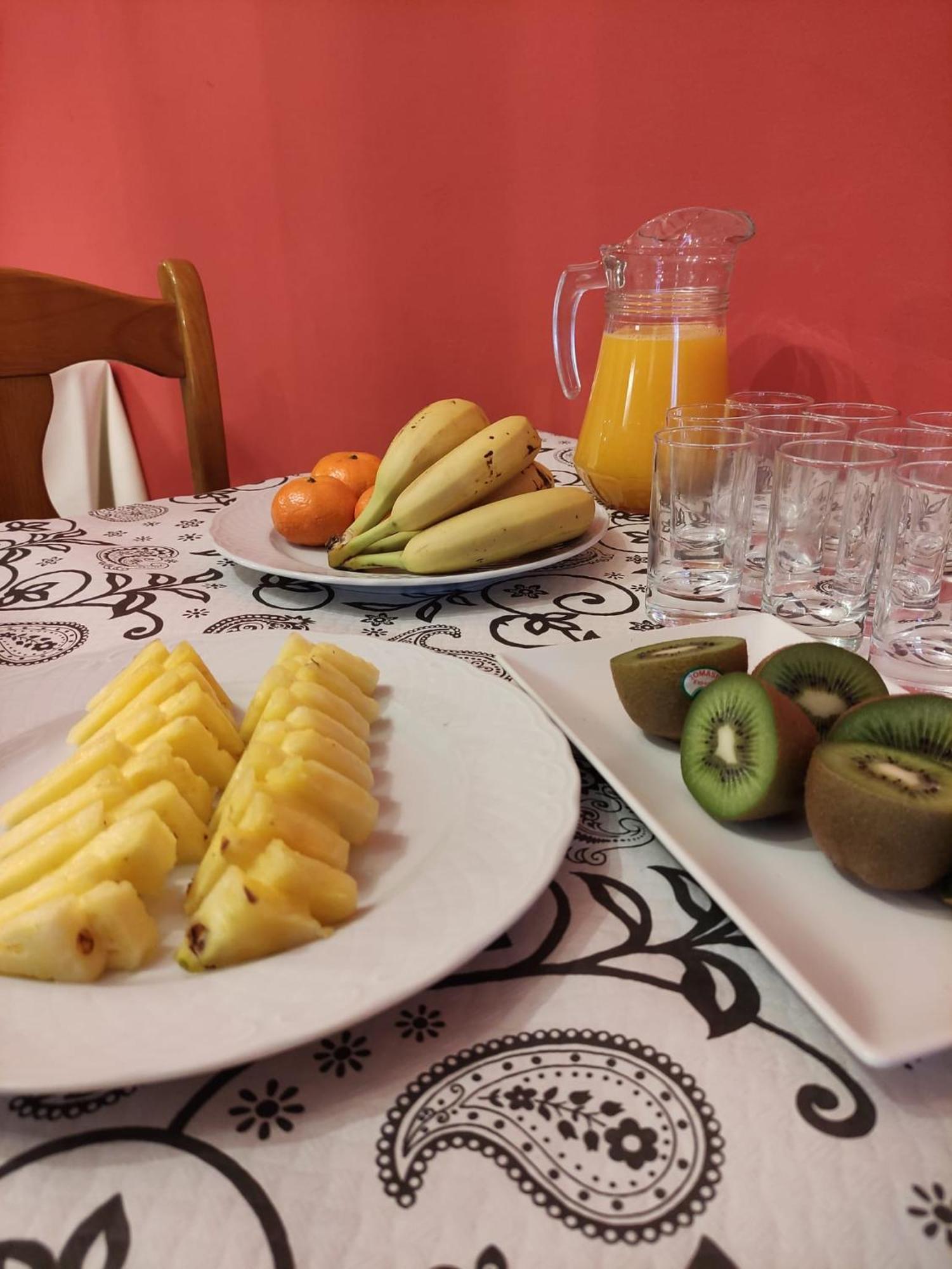 Hotel Restaurante Agapio De Tresnino Quintanilla de Onesimo Luaran gambar